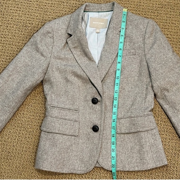 Banana Republic Factory Wool Blend Tweed Blazer size 2 Double Button Oatmeal - Picture 9 of 9